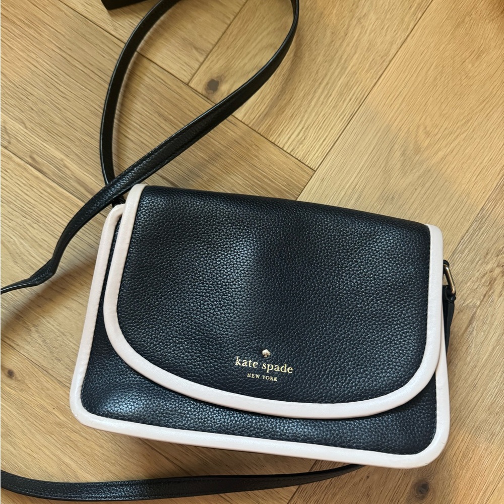 Kate Spade Black and Cream Crossbody Bag